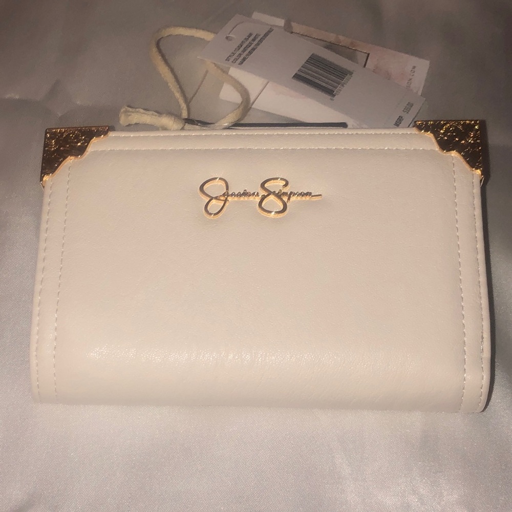 Jessica Simpson Antique White Palmer Small Fran Center Divider Wallet NWT